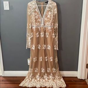 EUC lacy dress